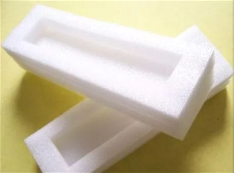 甲盾(dùn)材料向你講(jiǎng)解西安珍珠(zhū)棉的特點與(yǔ)作用有哪些(xiē)？