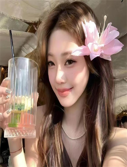 从表演艺术看金钱通解 第一季：表演细节的精准把握与艺术处理 感受人物塑造的匠心