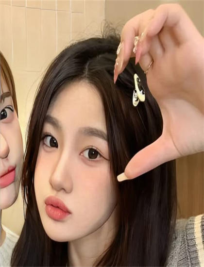 《笨蛋的悲剧人生》人物解析：编剧的叙事结构与情节设计 理解角色塑造的艺术