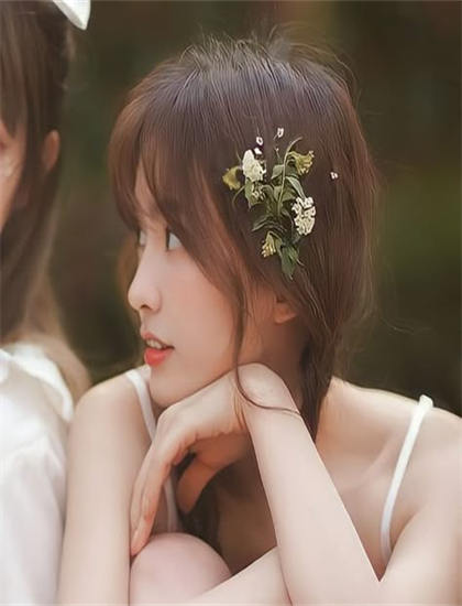 悬念揭秘：恐怖片经典《冲线》的情感表达与人性探索——文化背景的详细解读