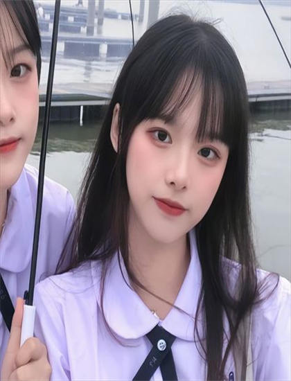 小修女叙事手法独特解析值得回味的：时间线安排与视角切换技巧探讨，在线播放